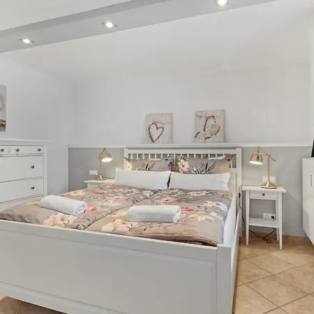Dorfglueck Apartamento *